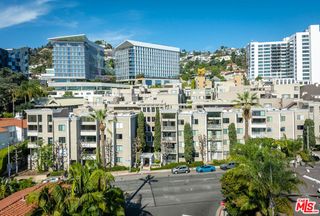 8455 Fountain Avenue 302, West Hollywood, CA 90069