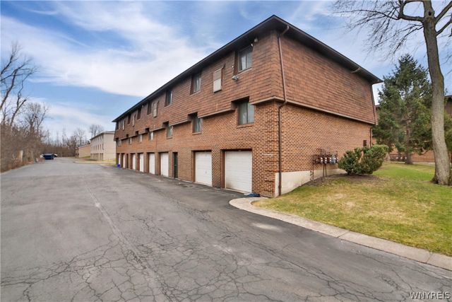 3936 Ridge Lea Road D, Amherst, NY 14228