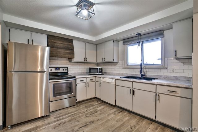 3936 Ridge Lea Road D, Amherst, NY 14228