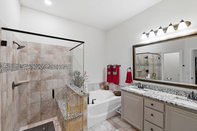 2011 Clearcreek Way, Royse City, TX 75189