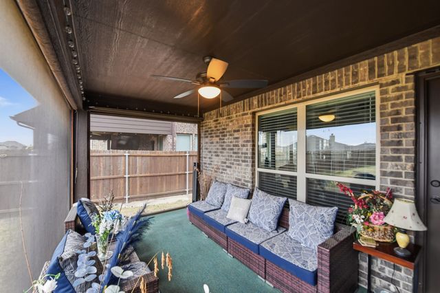 2011 Clearcreek Way, Royse City, TX 75189