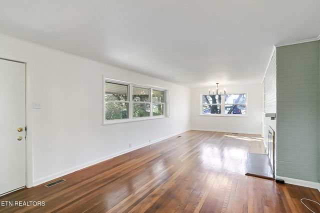 103 Glendale Lane, Oak Ridge, TN 37830