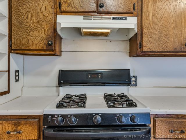 408 N Lincoln Avenue, Sand Springs, OK 74063