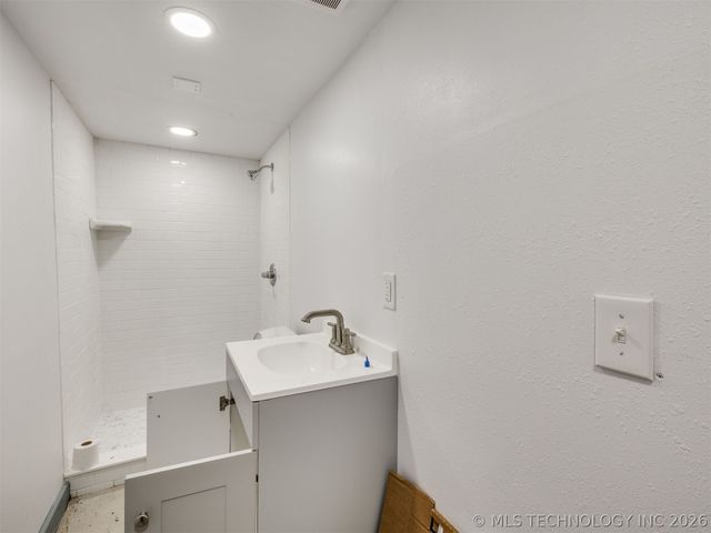 408 N Lincoln Avenue, Sand Springs, OK 74063