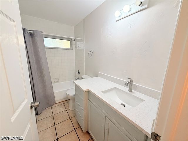 8204 Matanzas RD, Fort Myers, FL 33967