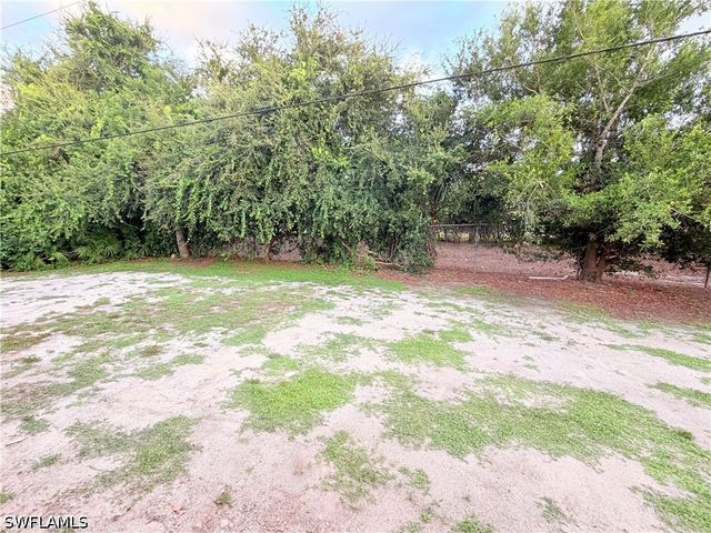 8204 Matanzas RD, Fort Myers, FL 33967
