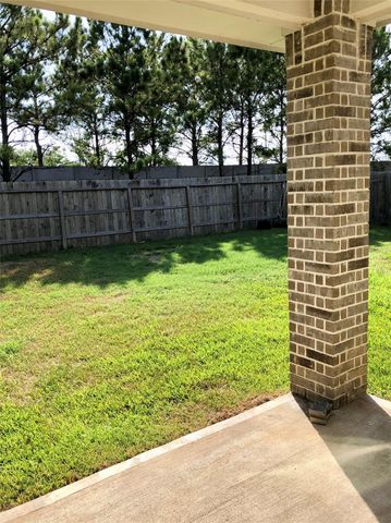 520 Pedernales Street, Webster, TX 77598