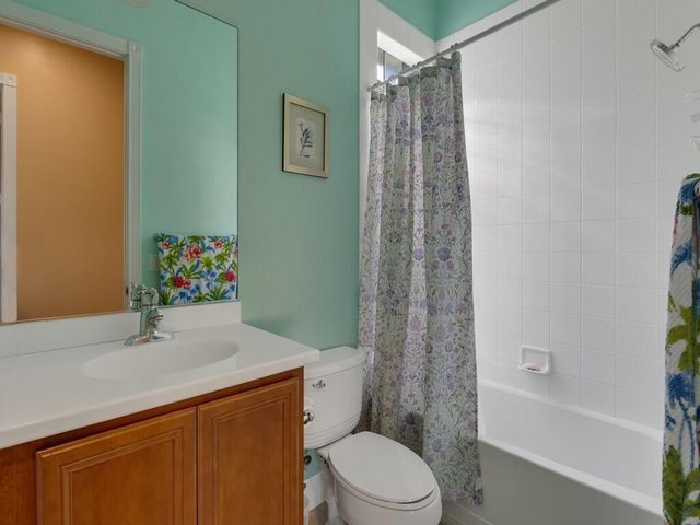 5250 Eleuthra Circle, Vero Beach, FL 32967