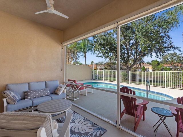 5250 Eleuthra Circle, Vero Beach, FL 32967