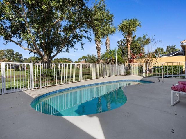 5250 Eleuthra Circle, Vero Beach, FL 32967