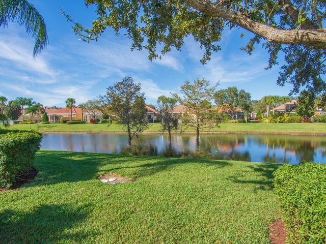 5250 Eleuthra Circle, Vero Beach, FL 32967