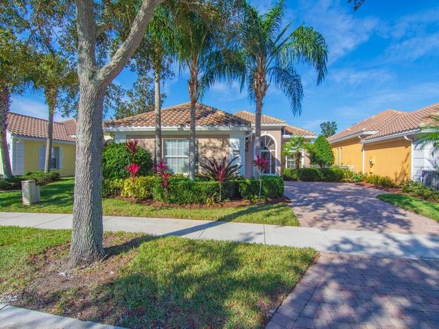 5250 Eleuthra Circle, Vero Beach, FL 32967