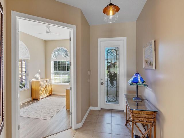 5250 Eleuthra Circle, Vero Beach, FL 32967