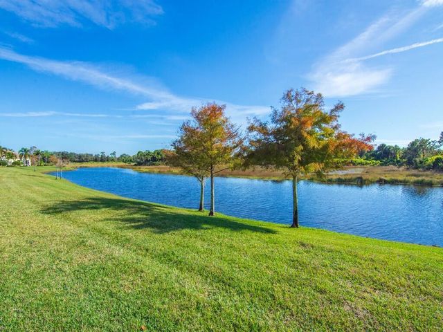 5250 Eleuthra Circle, Vero Beach, FL 32967