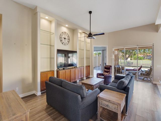 5250 Eleuthra Circle, Vero Beach, FL 32967