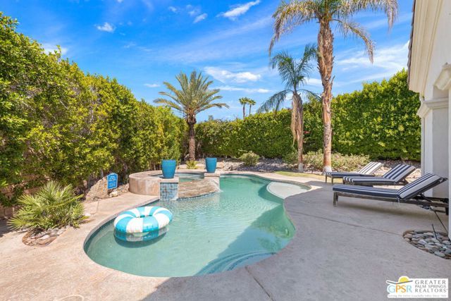 1420 Lorena Way, Palm Springs, CA 92262
