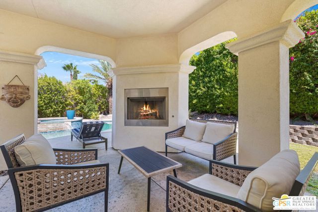 1420 Lorena Way, Palm Springs, CA 92262
