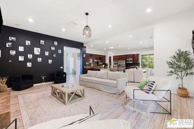 1420 Lorena Way, Palm Springs, CA 92262