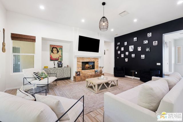 1420 Lorena Way, Palm Springs, CA 92262