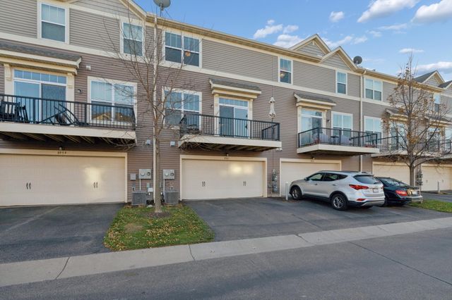 8961 SW Village Loop, Chanhassen, MN 55317