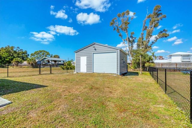 2066 MASSACHUSETTS AVENUE, Englewood, FL 34224