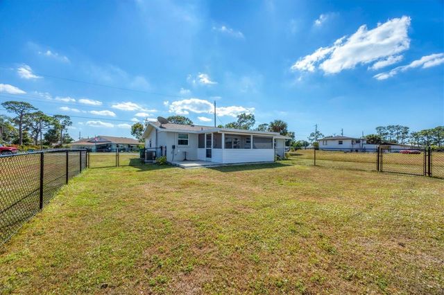 2066 MASSACHUSETTS AVENUE, Englewood, FL 34224