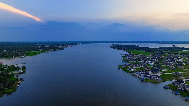 11021 N Lake Mist Lane, Willis, TX 77318