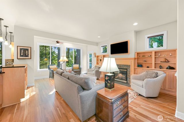 4200 Parkhurst Drive, Bellingham, WA 98229