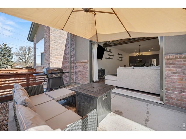 6393 Moore Ct, Arvada, CO 80004