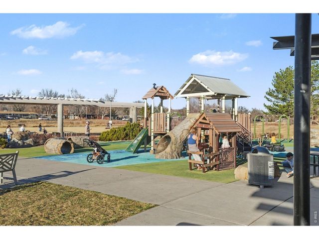 6393 Moore Ct, Arvada, CO 80004