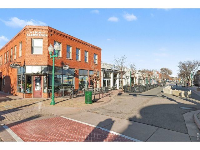 6393 Moore Ct, Arvada, CO 80004