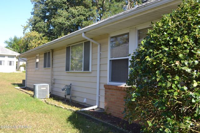2104 Mount Hope Lane, Toms River, NJ 08753
