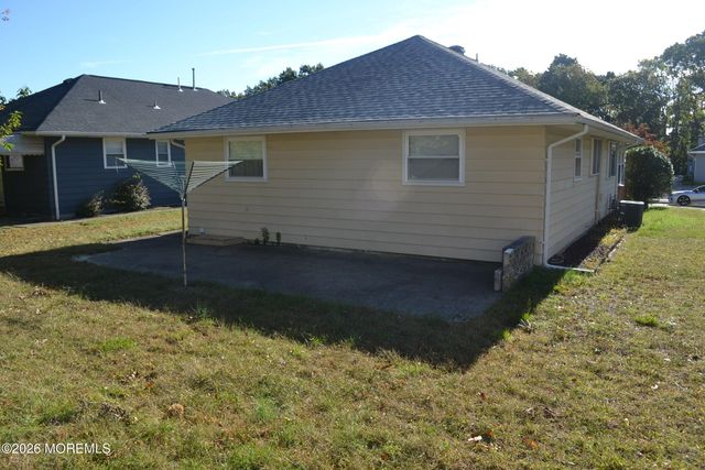 2104 Mount Hope Lane, Toms River, NJ 08753