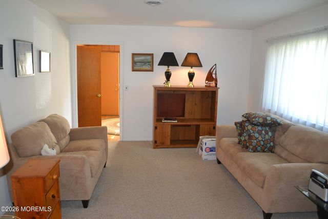 2104 Mount Hope Lane, Toms River, NJ 08753