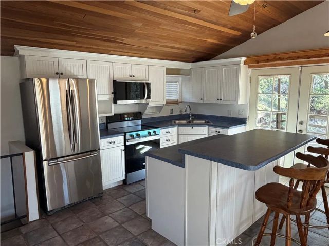 6302 Spruce, Angelus Oaks, CA 92305