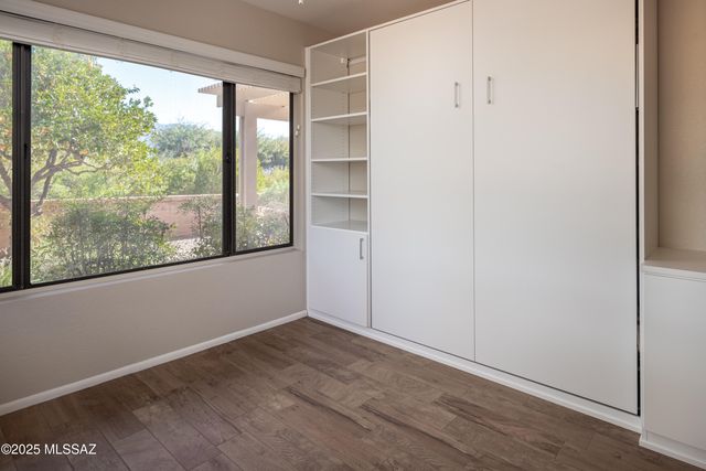 14032 N Green Tree Drive, Oro Valley, AZ 85755