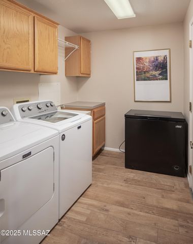 14032 N Green Tree Drive, Oro Valley, AZ 85755