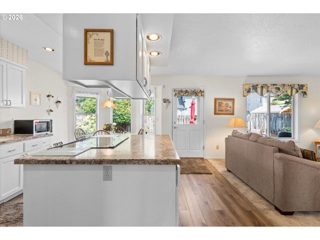 19341 INISHBRIDE Ct, Oregon City, OR 97045