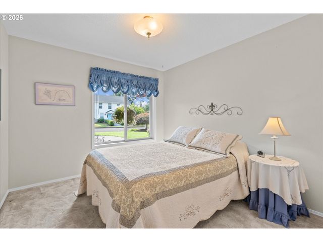 19341 INISHBRIDE Ct, Oregon City, OR 97045