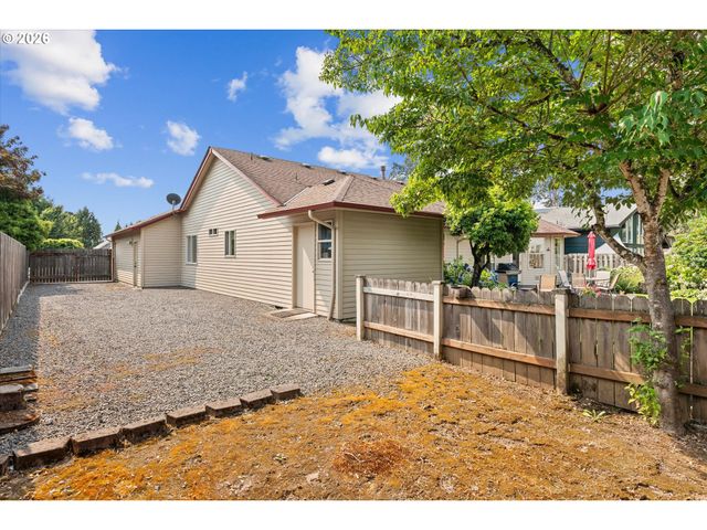 19341 INISHBRIDE Ct, Oregon City, OR 97045
