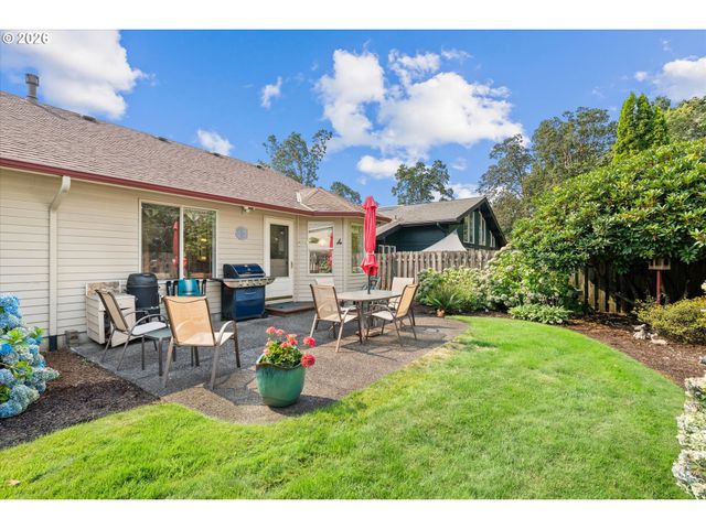 19341 INISHBRIDE Ct, Oregon City, OR 97045