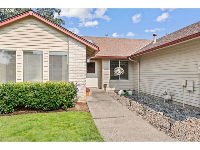 19341 INISHBRIDE Ct, Oregon City, OR 97045