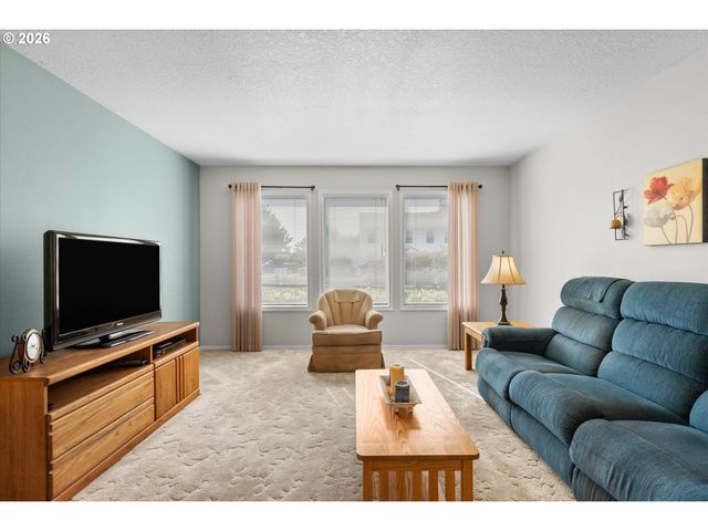 19341 INISHBRIDE Ct, Oregon City, OR 97045