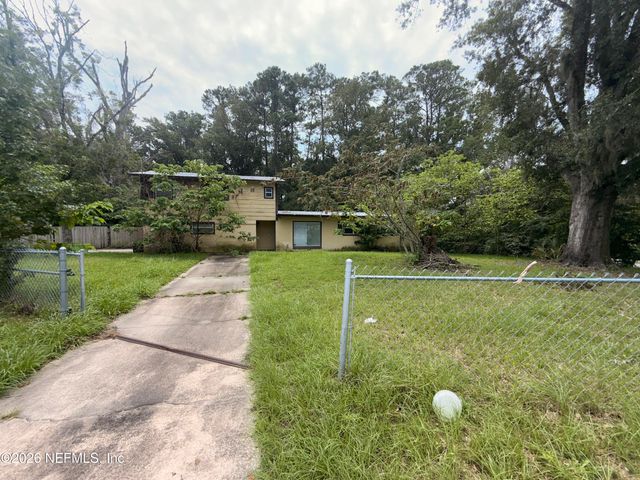 7952 DELAROCHE Drive, Jacksonville, FL 32210