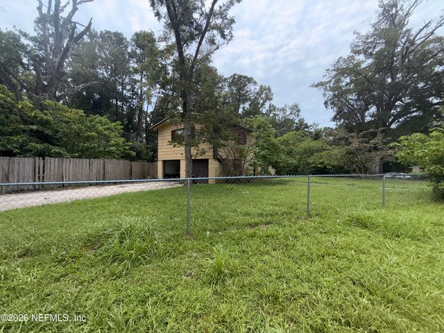 7952 DELAROCHE Drive, Jacksonville, FL 32210