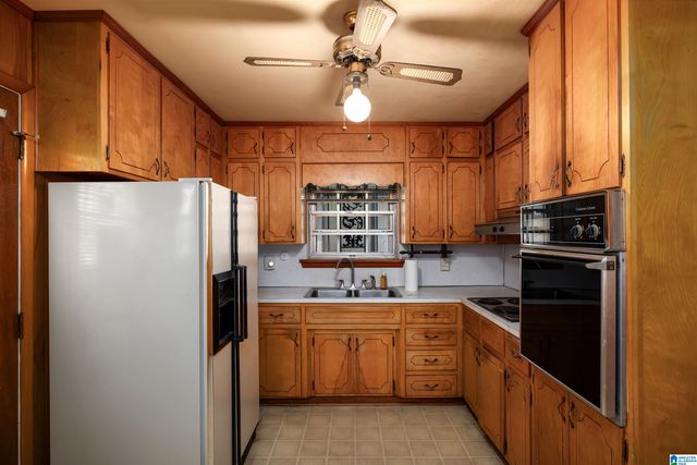 3003 CRESTLANE DRIVE, Adamsville, AL 35005