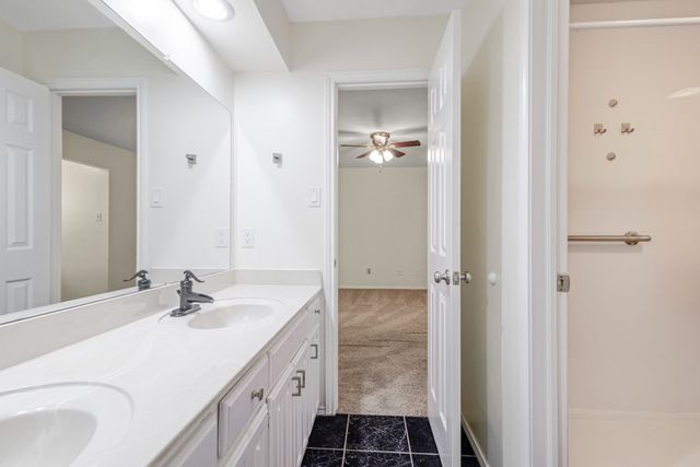 3917 Laurel Lane, Bedford, TX 76021