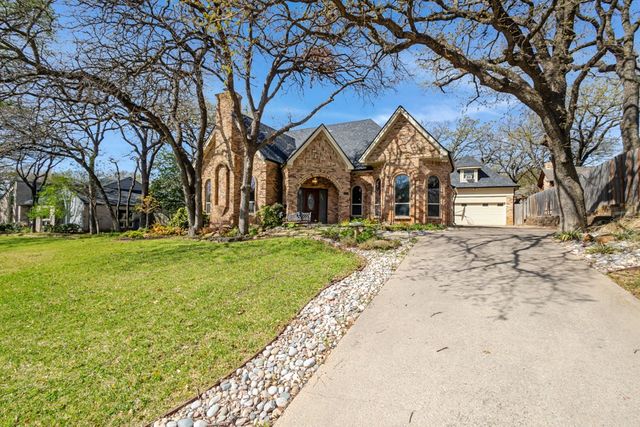 3917 Laurel Lane, Bedford, TX 76021