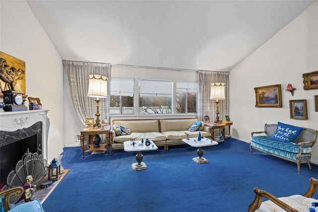 2929 Mandalay Beach Road, Wantagh, NY 11793