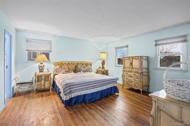 2929 Mandalay Beach Road, Wantagh, NY 11793